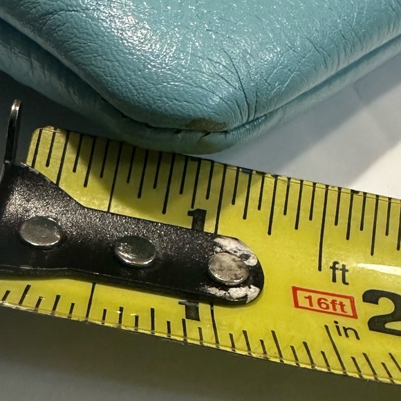 Fossil Crossbody - Picture 4 of 6